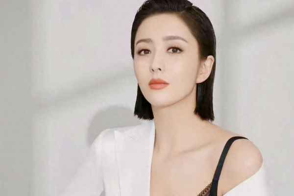 那些“被出轨”的女星们，个个都是“人间尤物”，你更喜欢哪位?